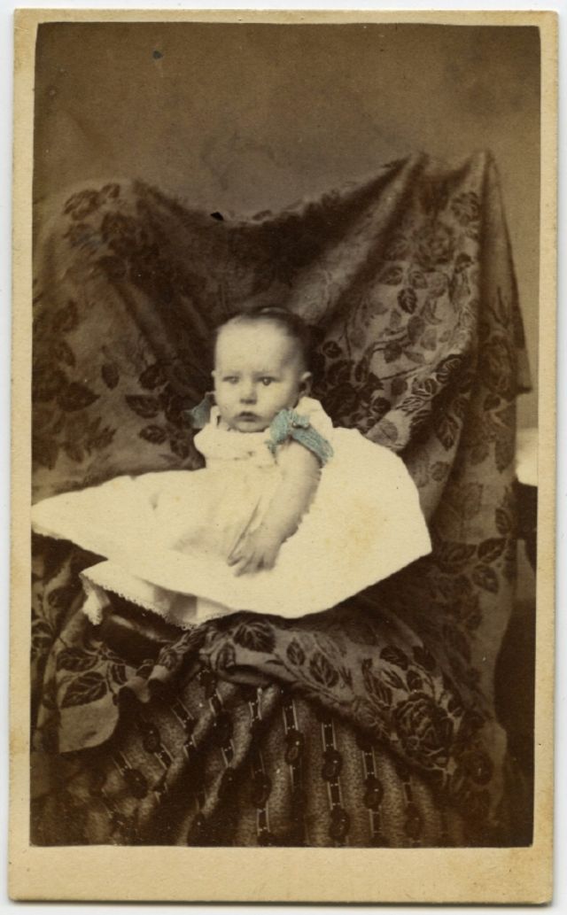 Hidden Mother Photography