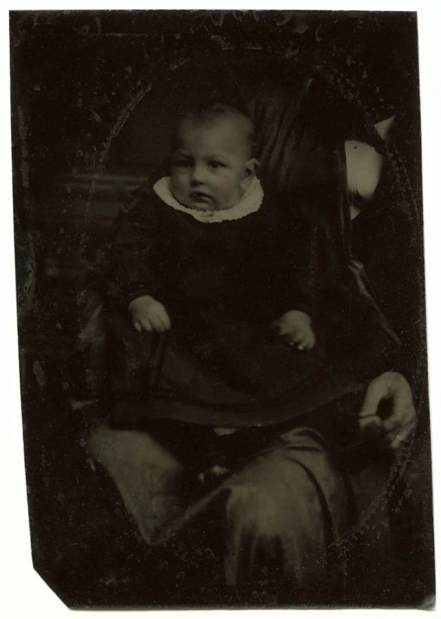 Hidden Mother Photography