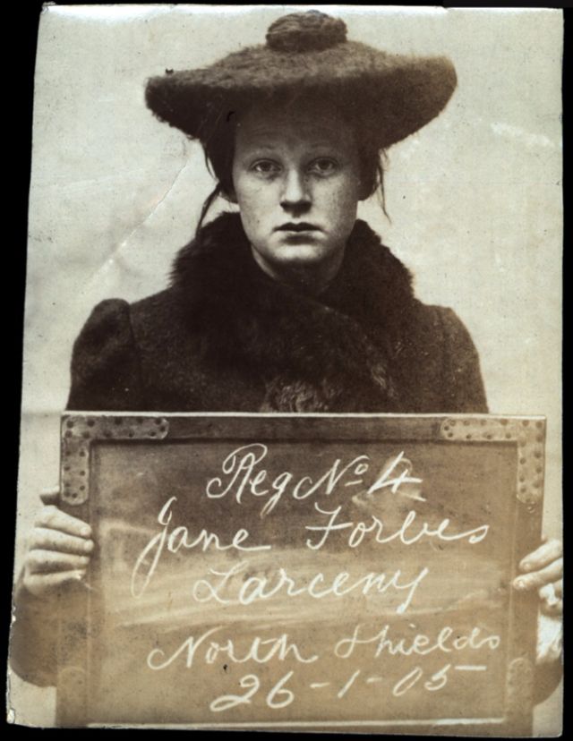 Female criminals of the Edwardian era vintage mugshots