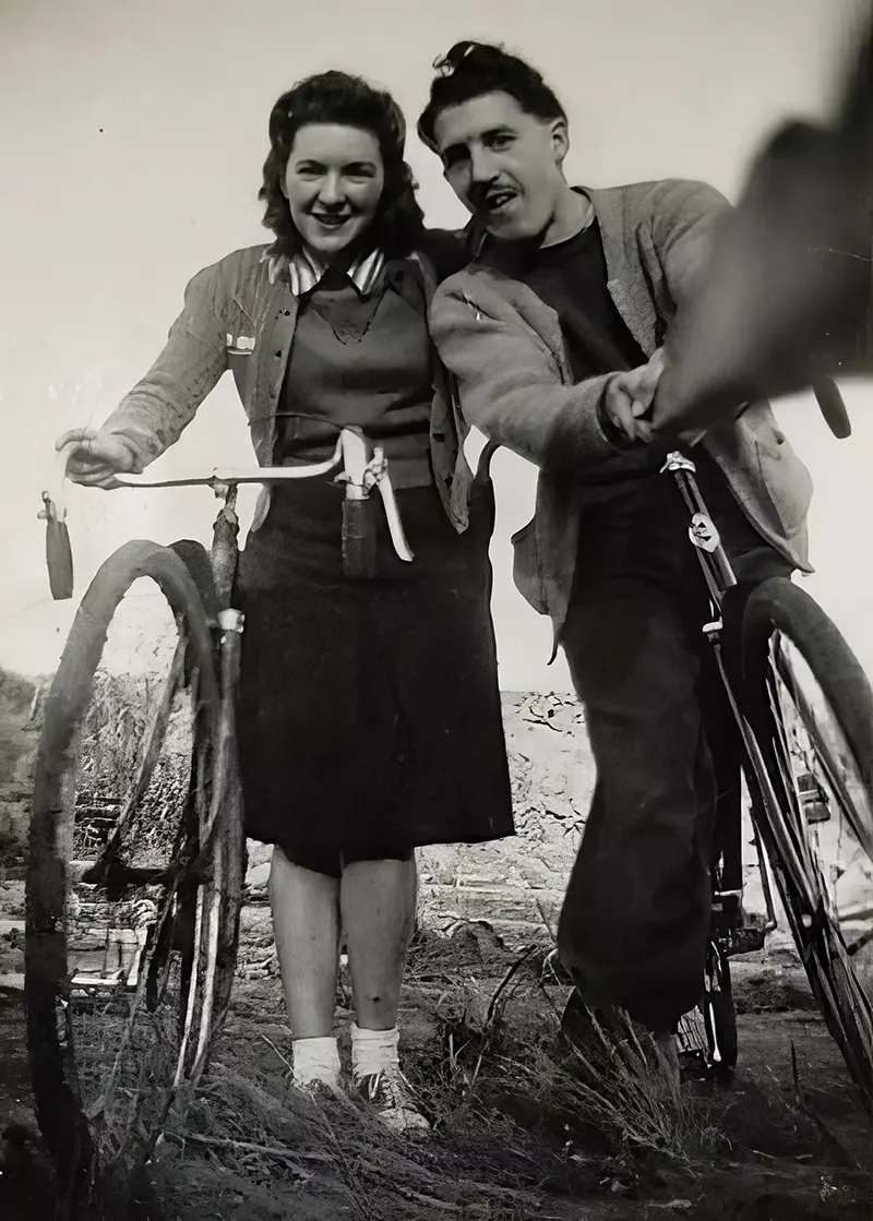 Vintage Selfie Sticks Photos