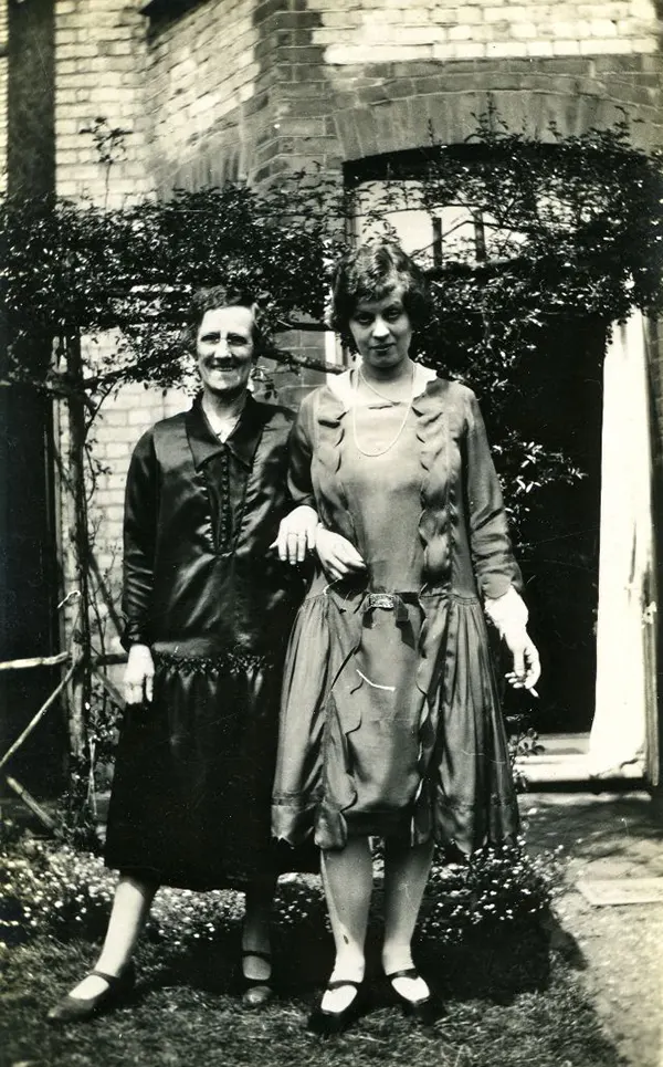 Fashion of 1920s old photos