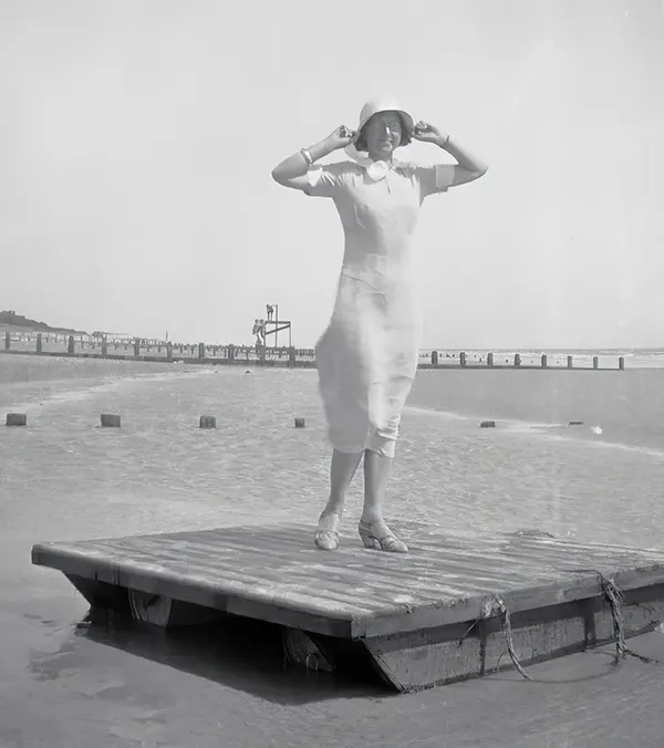 Fashion of 1920s old photos