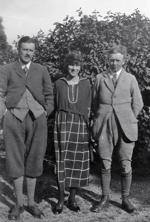 Fashion of 1920s old photos