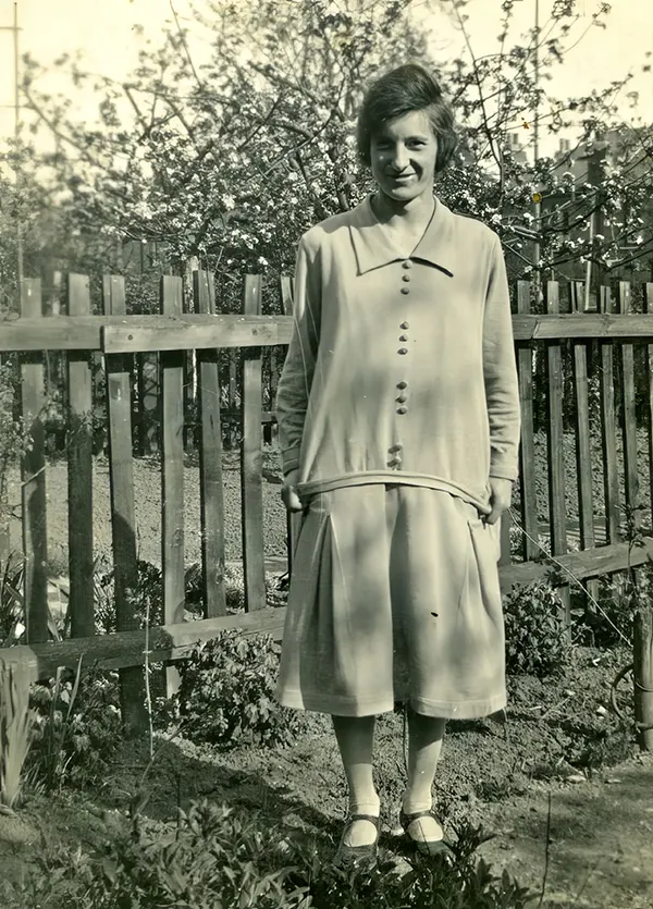 Fashion of 1920s old photos