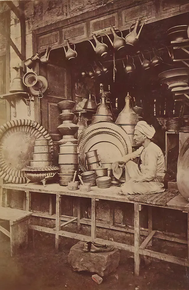 The Faces of 1870s Egypt: Captivating Old Photos by Émile Béchard