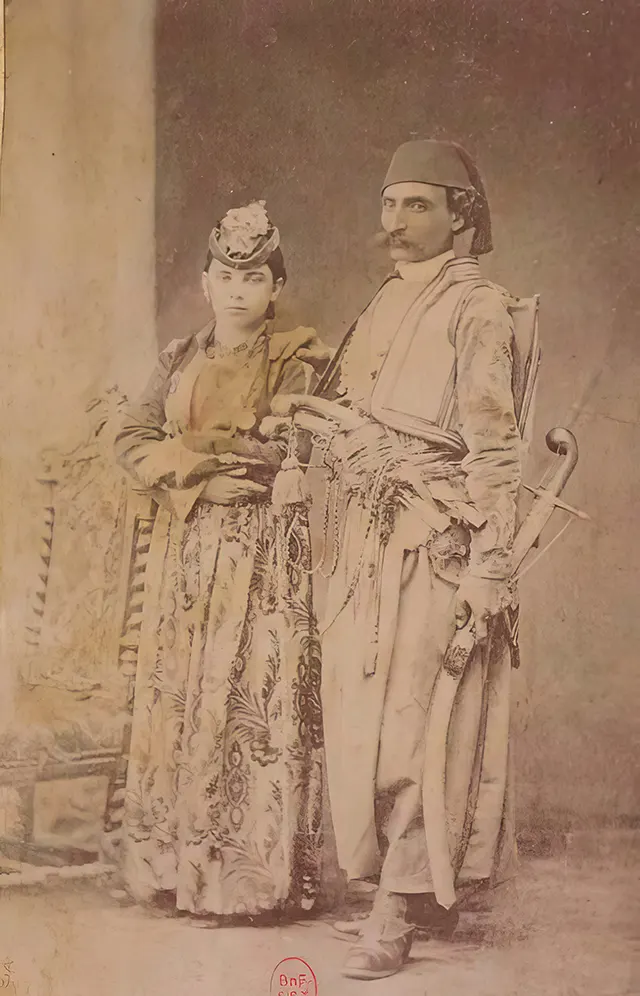 The Faces of 1870s Egypt: Captivating Old Photos by Émile Béchard