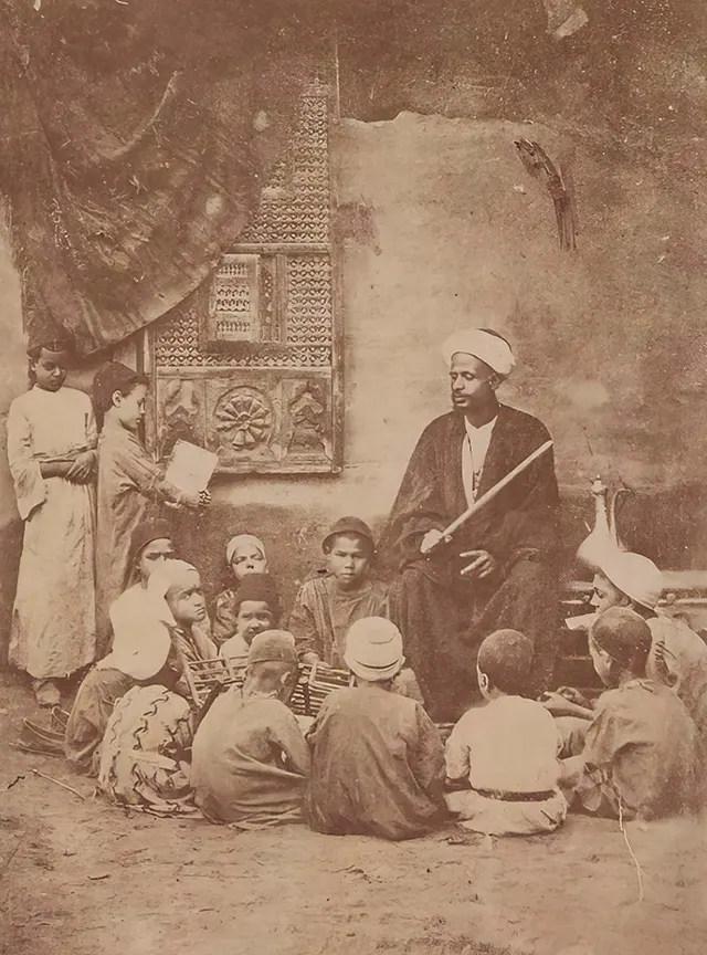 The Faces of 1870s Egypt: Captivating Old Photos by Émile Béchard