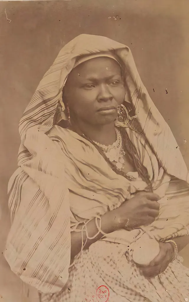 The Faces of 1870s Egypt: Captivating Old Photos by Émile Béchard