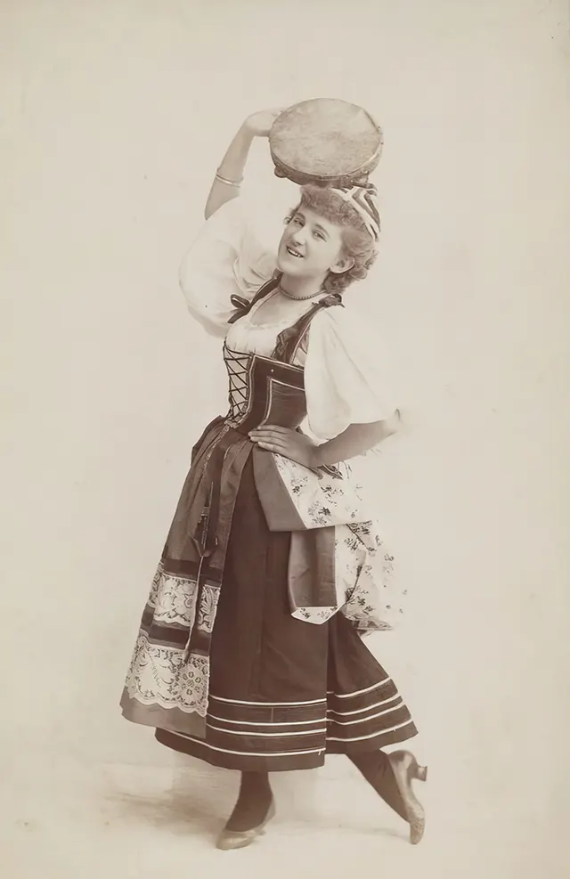 1890s Vintage Glamour of Women's Fashion