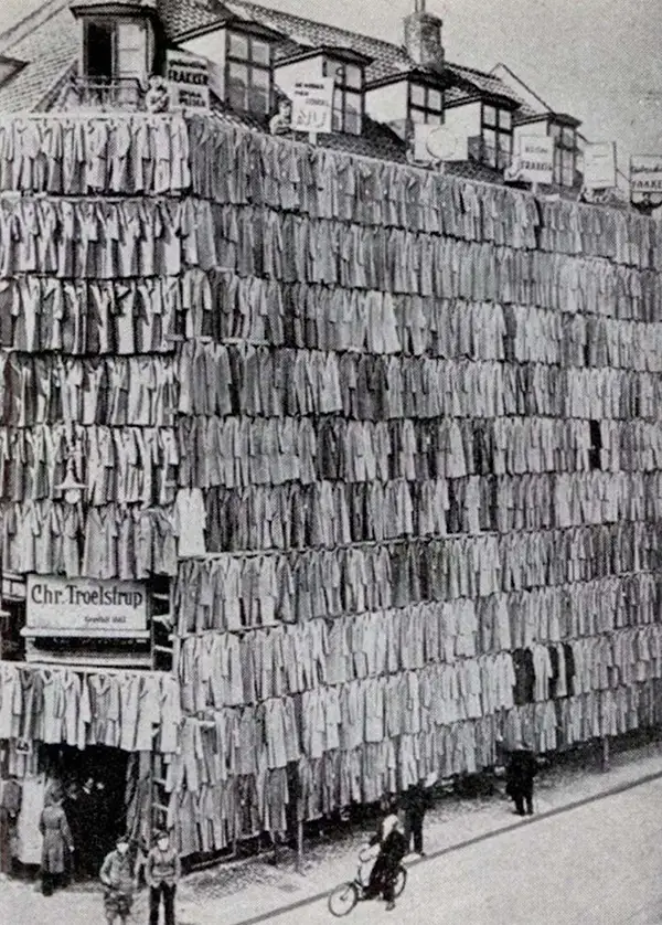 Bizarre Photos from History