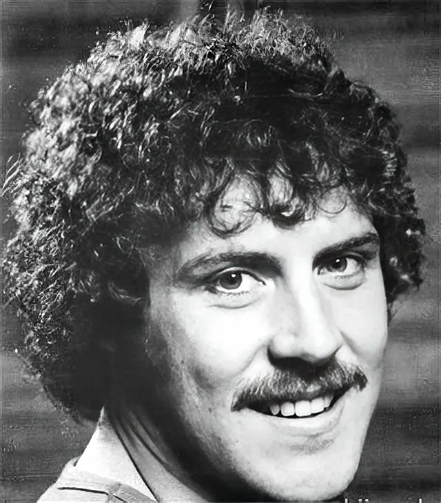 Cool Men Hair Styles from the 1980s