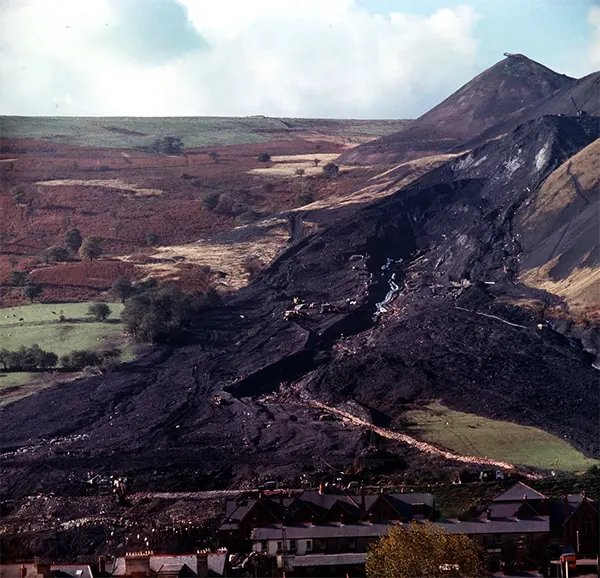 Aberfan Disaster Through Pictures