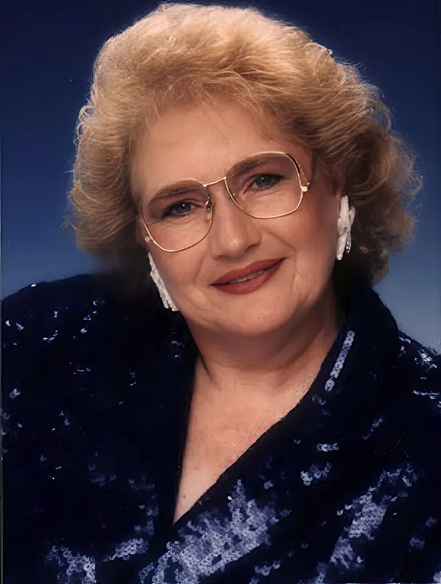 Hilarious Studio Portraits from the 1980s and 1990s