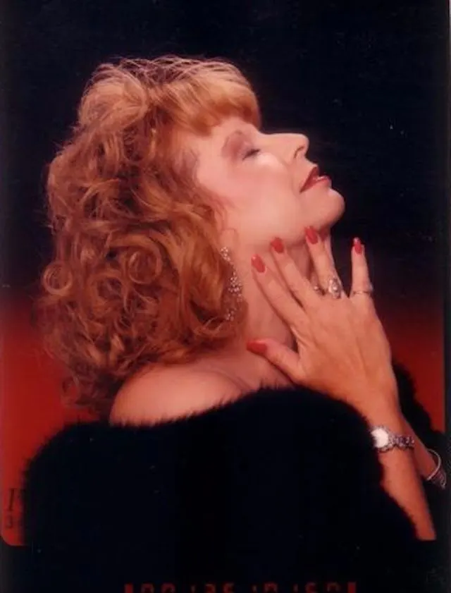 Hilarious Studio Portraits from the 1980s and 1990s