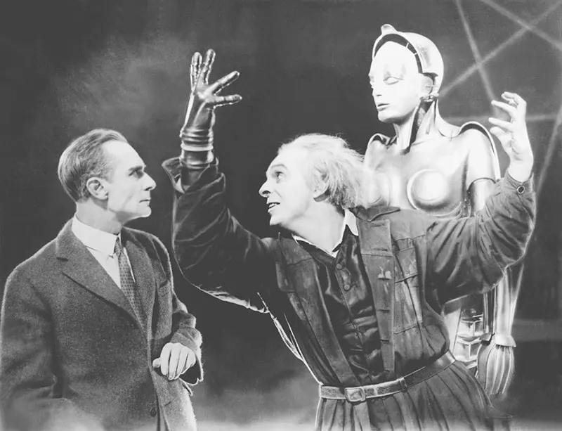 Behind the Scenes of Metropolis (1927)