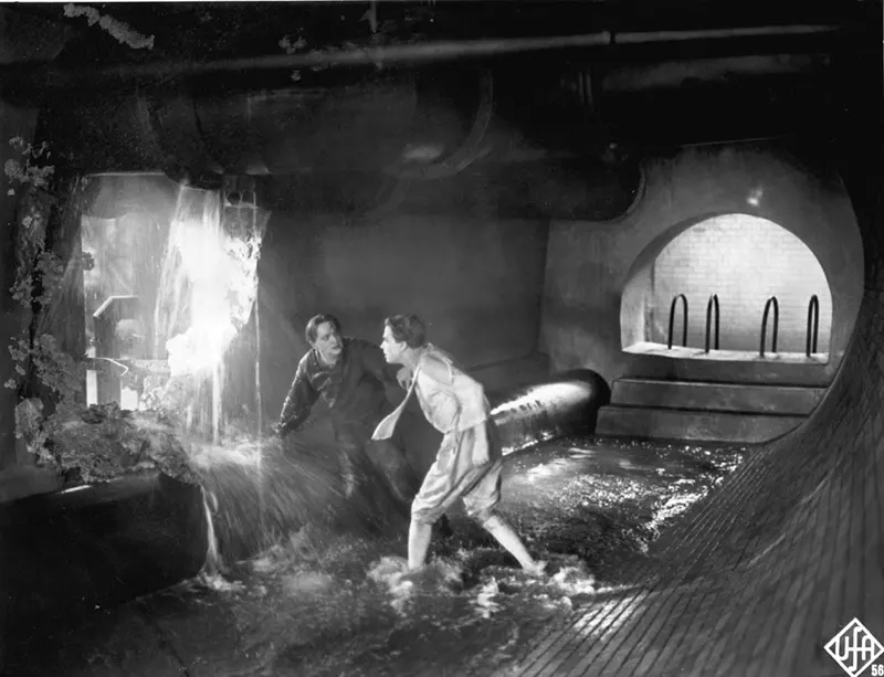 Behind the Scenes of Metropolis (1927)