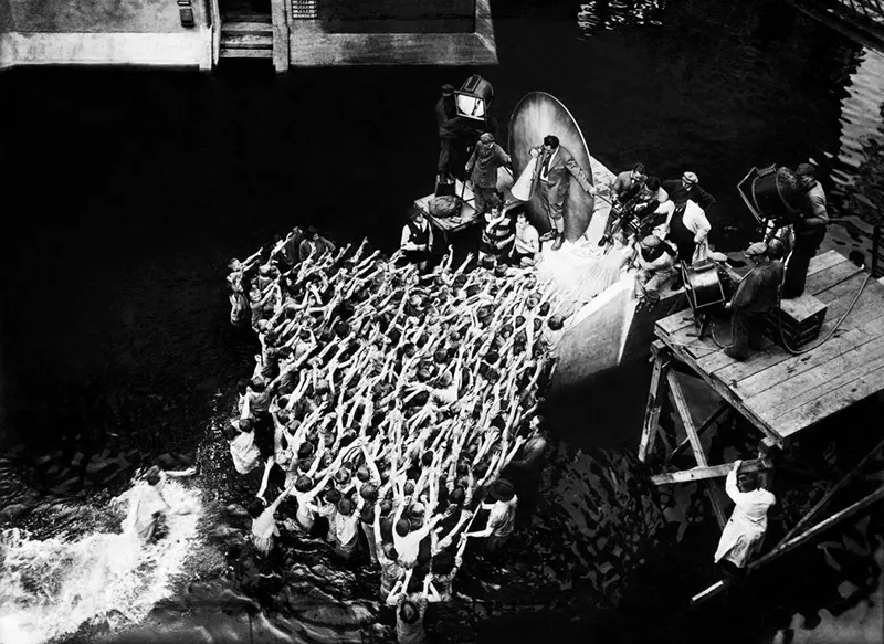 Behind the Scenes of Metropolis (1927)