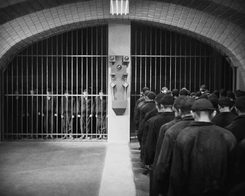 Behind the Scenes of Metropolis (1927)