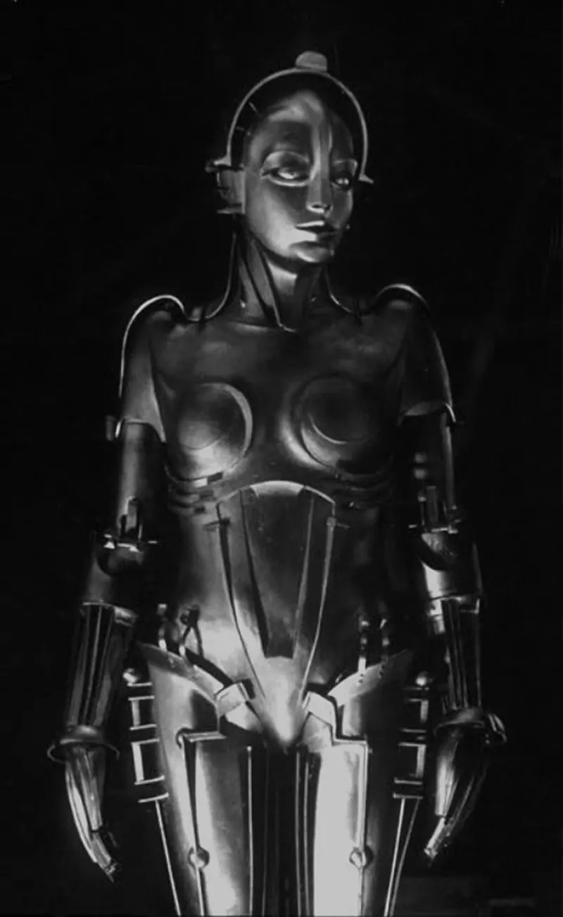 Behind the Scenes of Metropolis (1927)