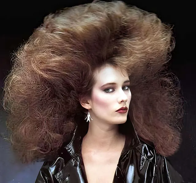 Big Hair Fashion for Women in the 1980s 