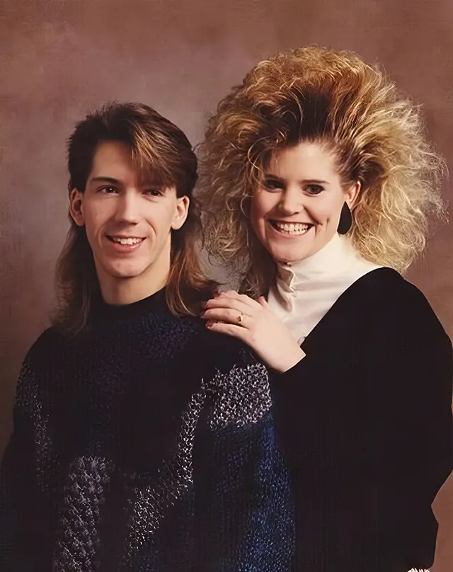 Big Hair Fashion for Women in the 1980s 