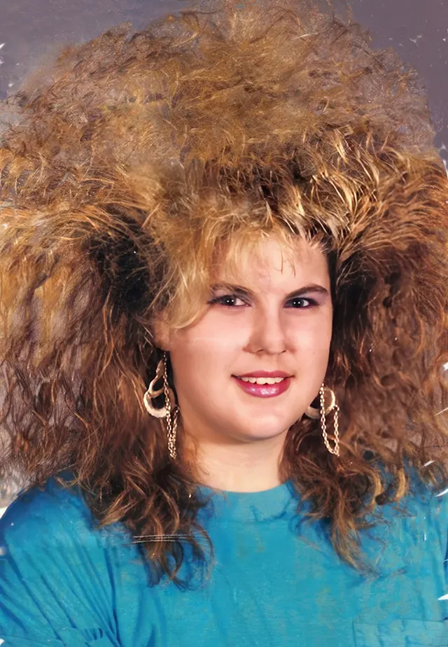 Big Hair Fashion for Women in the 1980s 