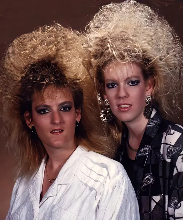 Big Hair Fashion for Women in the 1980s 