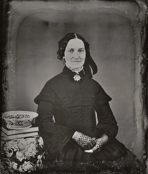 Victorian Widows in Mourning Old Photos