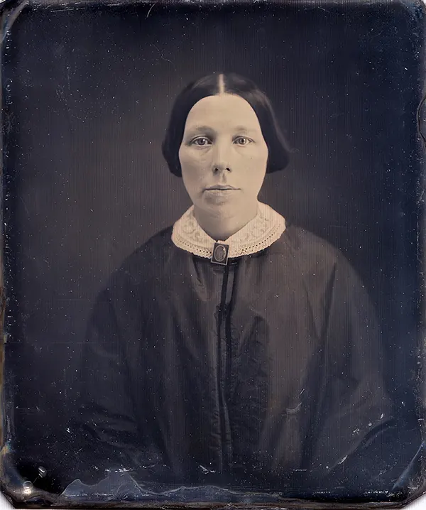 Victorian Widows in Mourning Old Photos