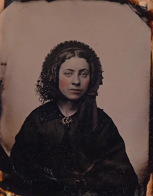 Victorian Widows in Mourning Old Photos