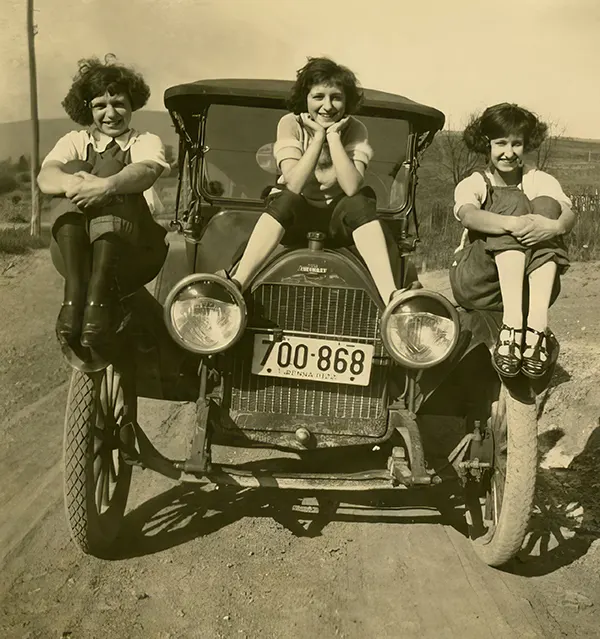 Flappers Vintage Photos