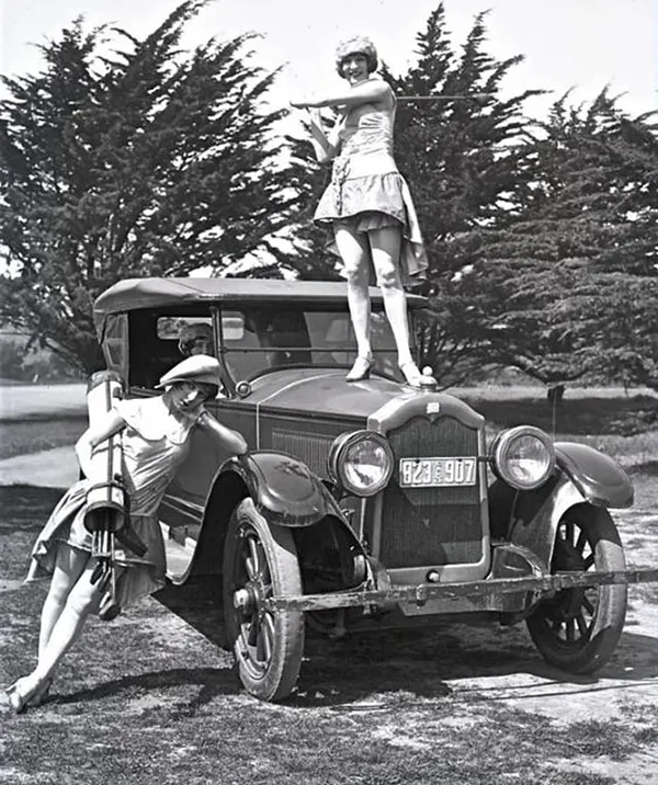 Flappers Vintage Photos