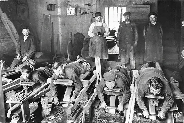Yellow Bellies Knife Grinders of France Old Photos