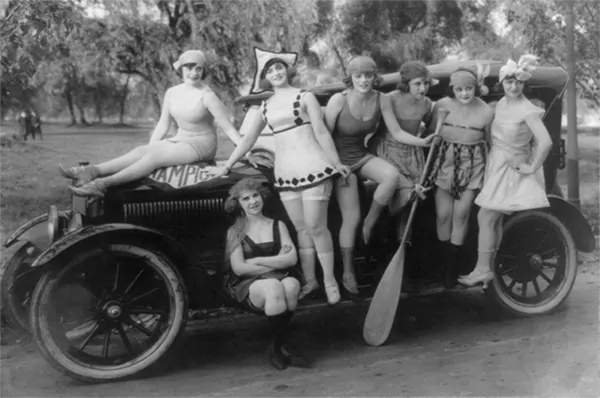 Vintage Photos of Early 1900s Swimwear Styles