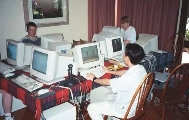 LAN parties 2000s old photos
