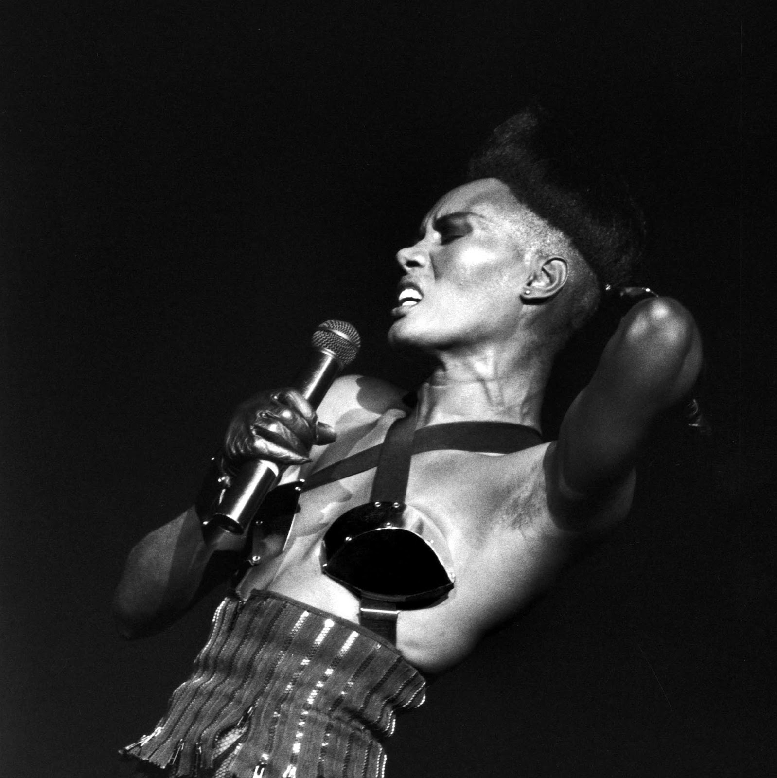 When Armpit Hair Was a Statement: Famous Women Who Didn’t Shave or Care