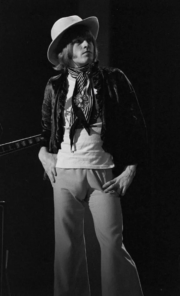 Rock Stars in Tight Pants: Photos of Legends Who Took “Too Tight” to the Next Level