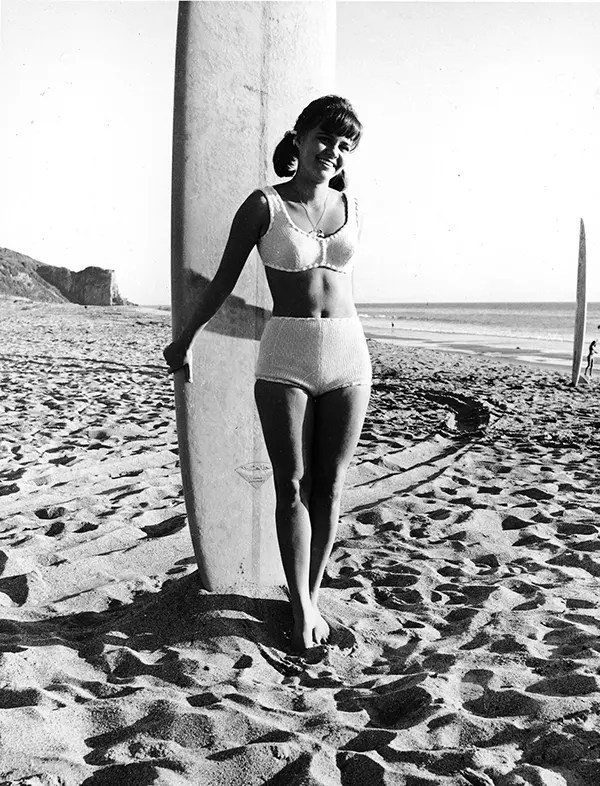 Vintage Photos of People Surfing