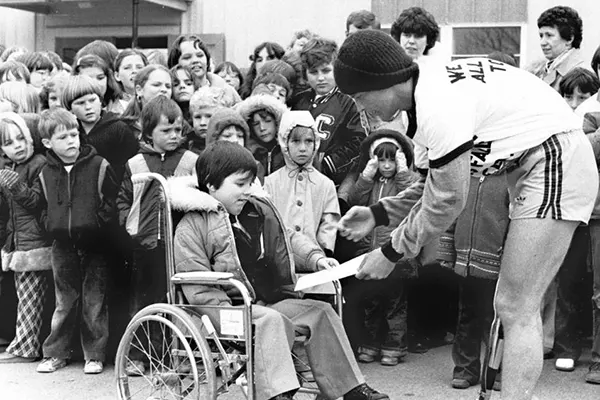 Terry Fox Life Thorough Old Photos