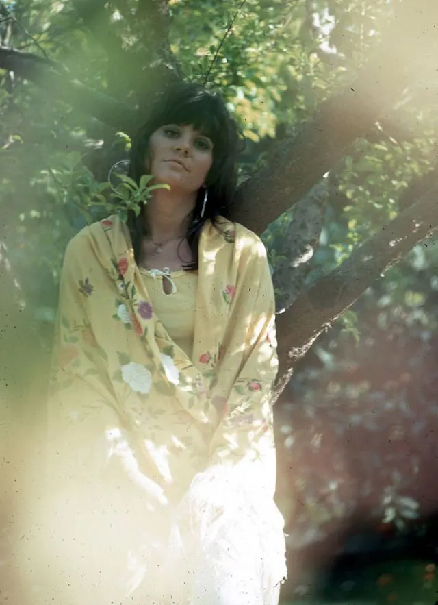 Young Linda Ronstadt Photos