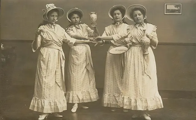 Amusing and Cool Vintage Photos of Everyday Life in Early 20th Century America