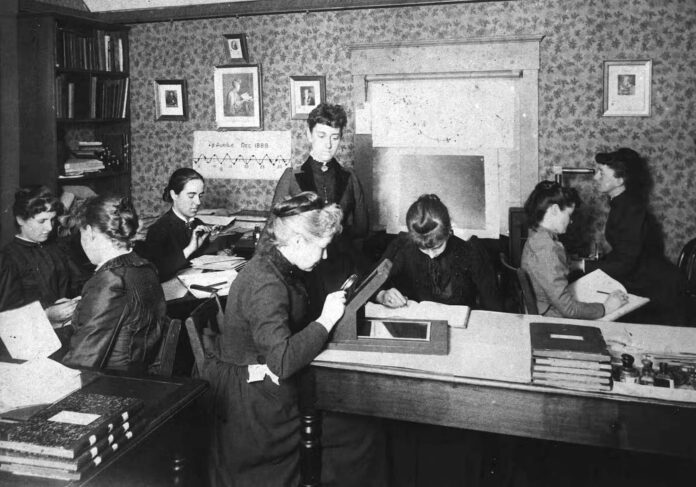 Human Computers: The Women Who Powered Early Technology