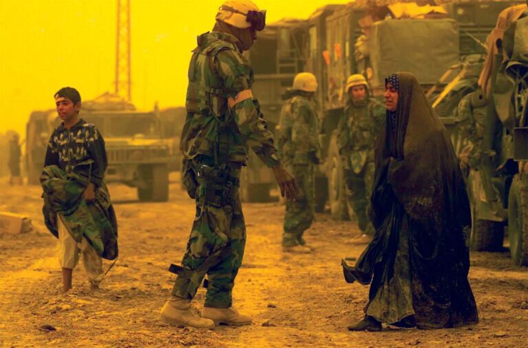 Iraq War Through Historical Photos: From City Streets to Desert Outposts, 2003-2011
