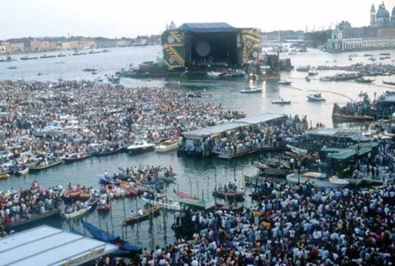 pink floyd concert venice photos