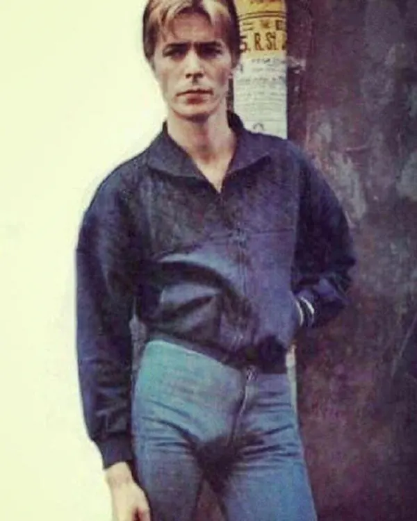 Rock Stars in Tight Pants: Photos of Legends Who Took “Too Tight” to the Next Level