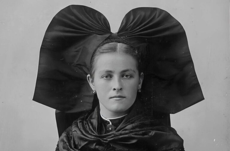 Schlupfkapp: Vintage Photos of Alsace’s Iconic Traditional Headdress