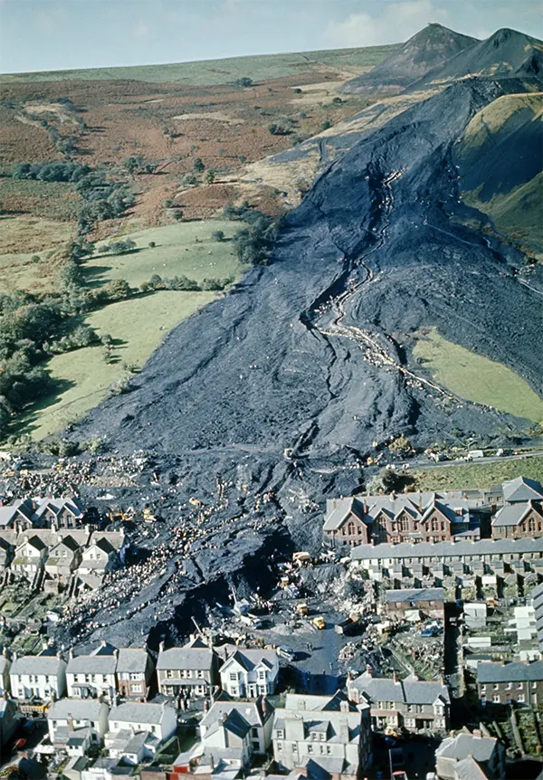 Aberfan Disaster Through Pictures