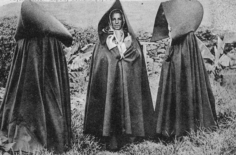 The Azorean Hood: Vintage Photos of Portuguese Women from the Azores in Their Traditional Hooded Capes