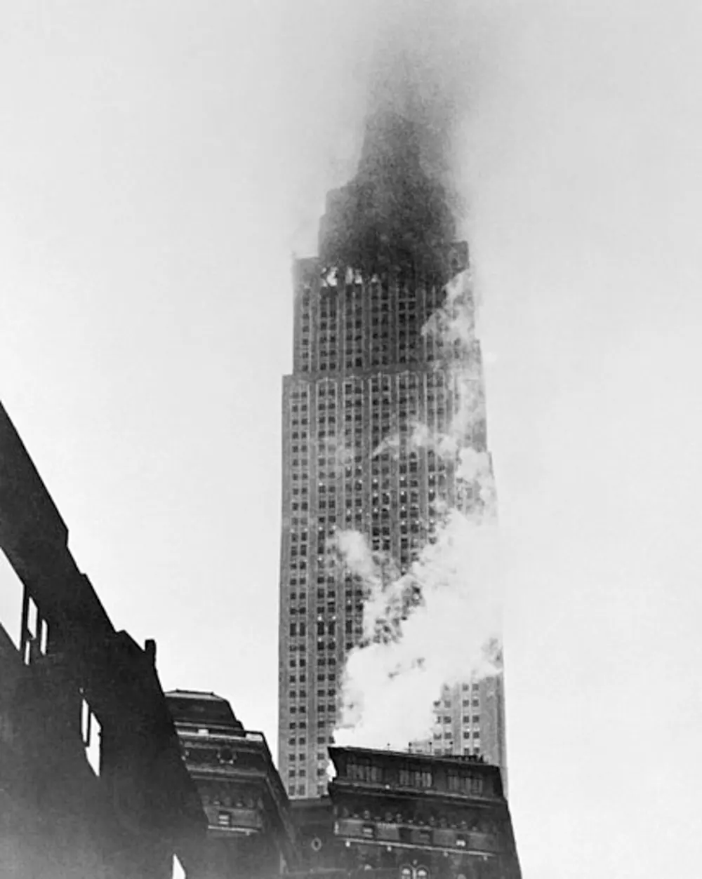 Empire state building plane crash