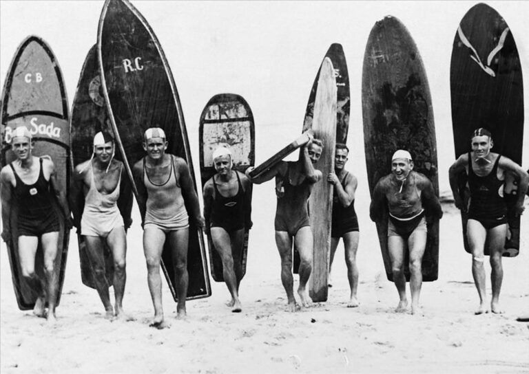 The Golden Age of Surfing: Sun-Soaked Photos from a Bygone Era